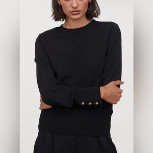 H&M Women’s Small Black Fine-Knit Round Neck Ling Sleeve Jumper